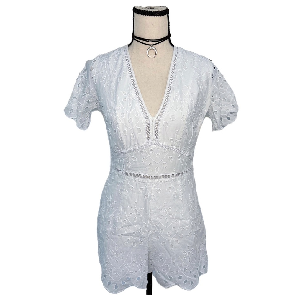 Abercrombie & Fitch White Eyelet Tie-Back Romper